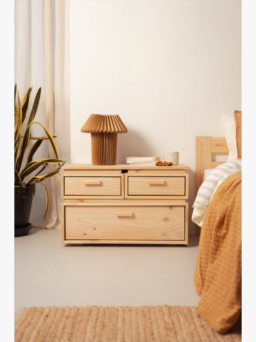 Table de chevet en bois avec 3 tiroirs 78x49 LIBE | LUFE