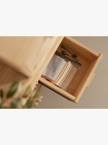 Cómoda em escadinha de madeira com 4 alturas LIBE | LUFE