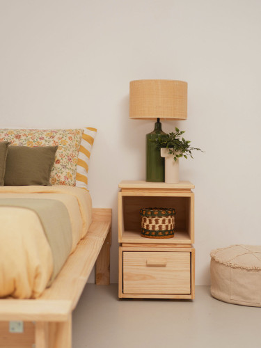 Mesinha com módulo aberto e gaveta em madeira natural | LUFE