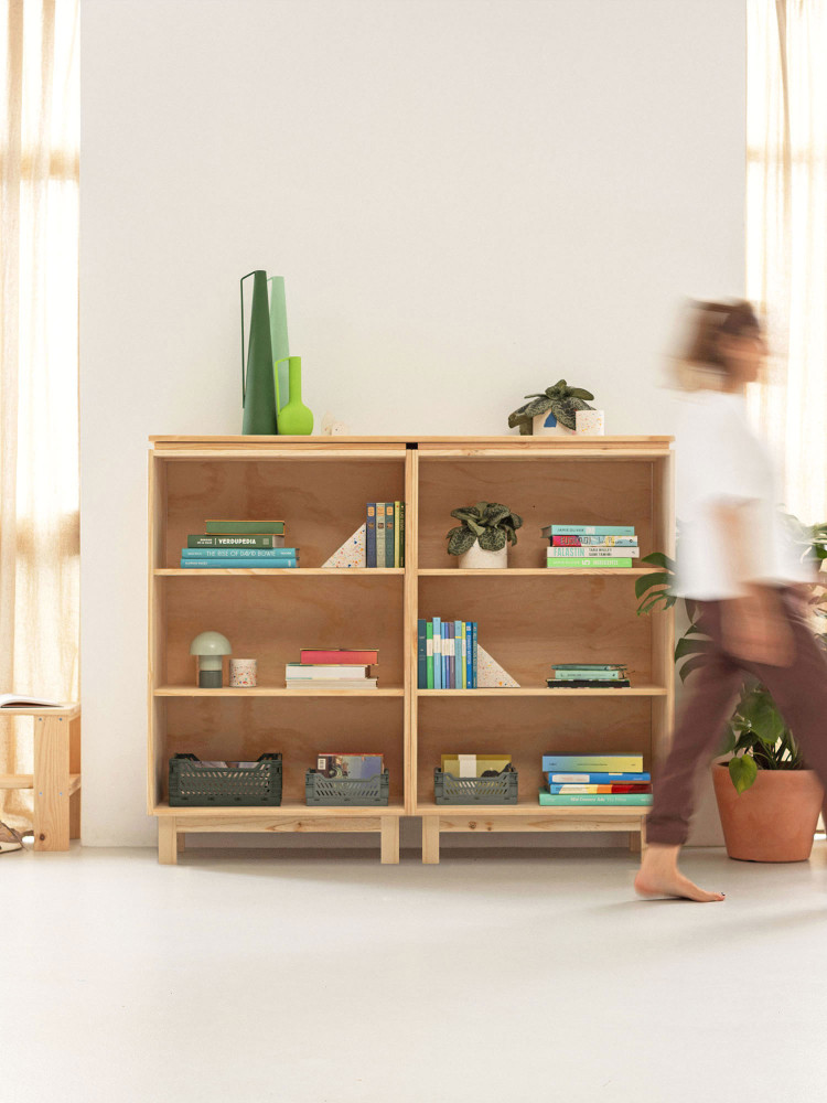 Étagère basse en bois naturel avec pieds | LUFE 2