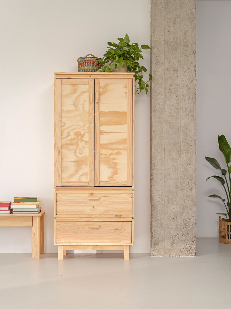 Armario de madera natural con patas y 2 cajones | LUFE 2