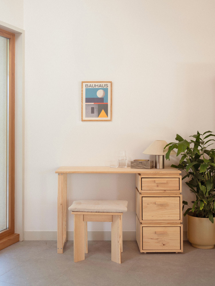 Bureau LIBE avec 3 tiroirs en bois naturel | LUFE 2
