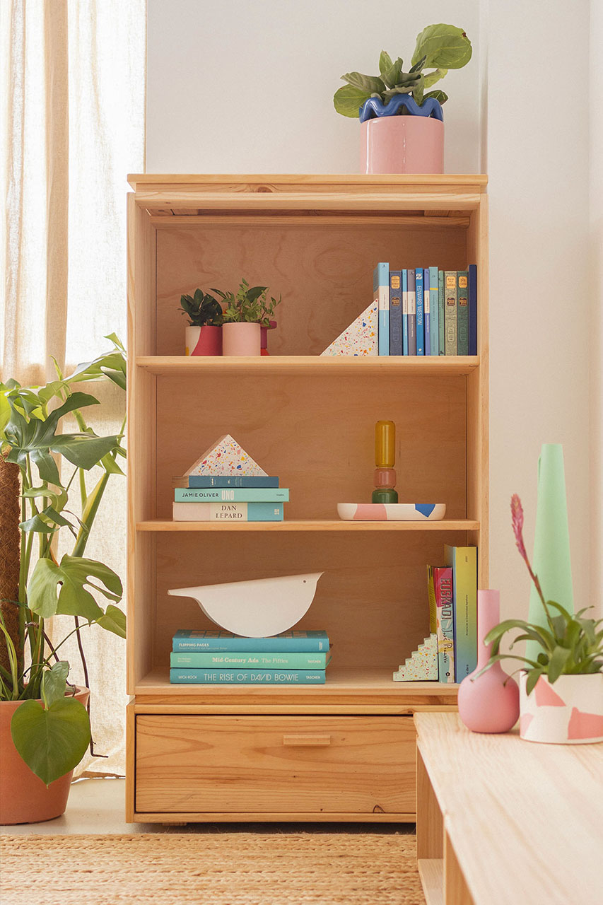 Imagen de ambiente 1 para:Estantería librería baja de madera natural