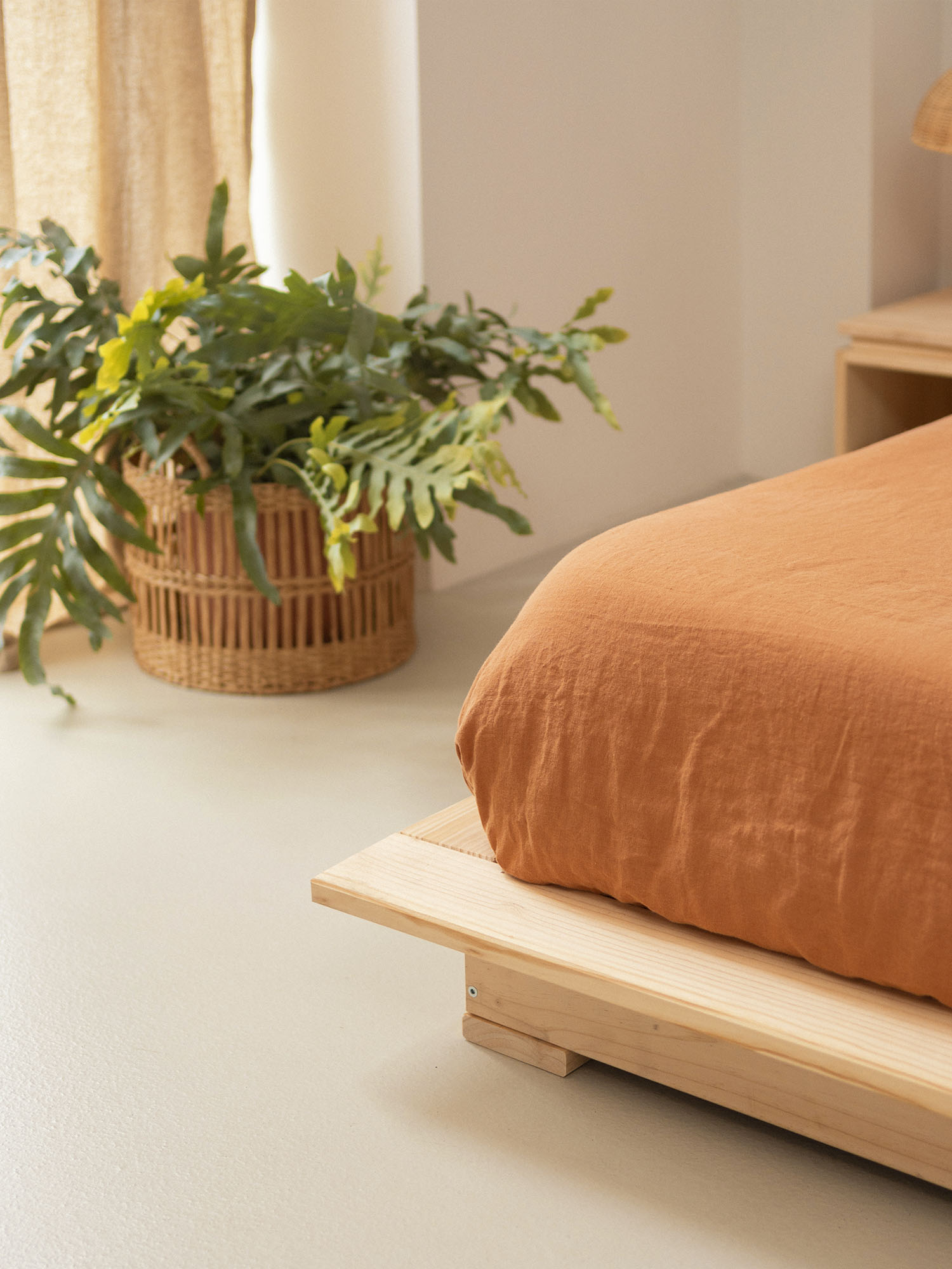 Imagen de ambiente 2 para:cama tatami de madera natural