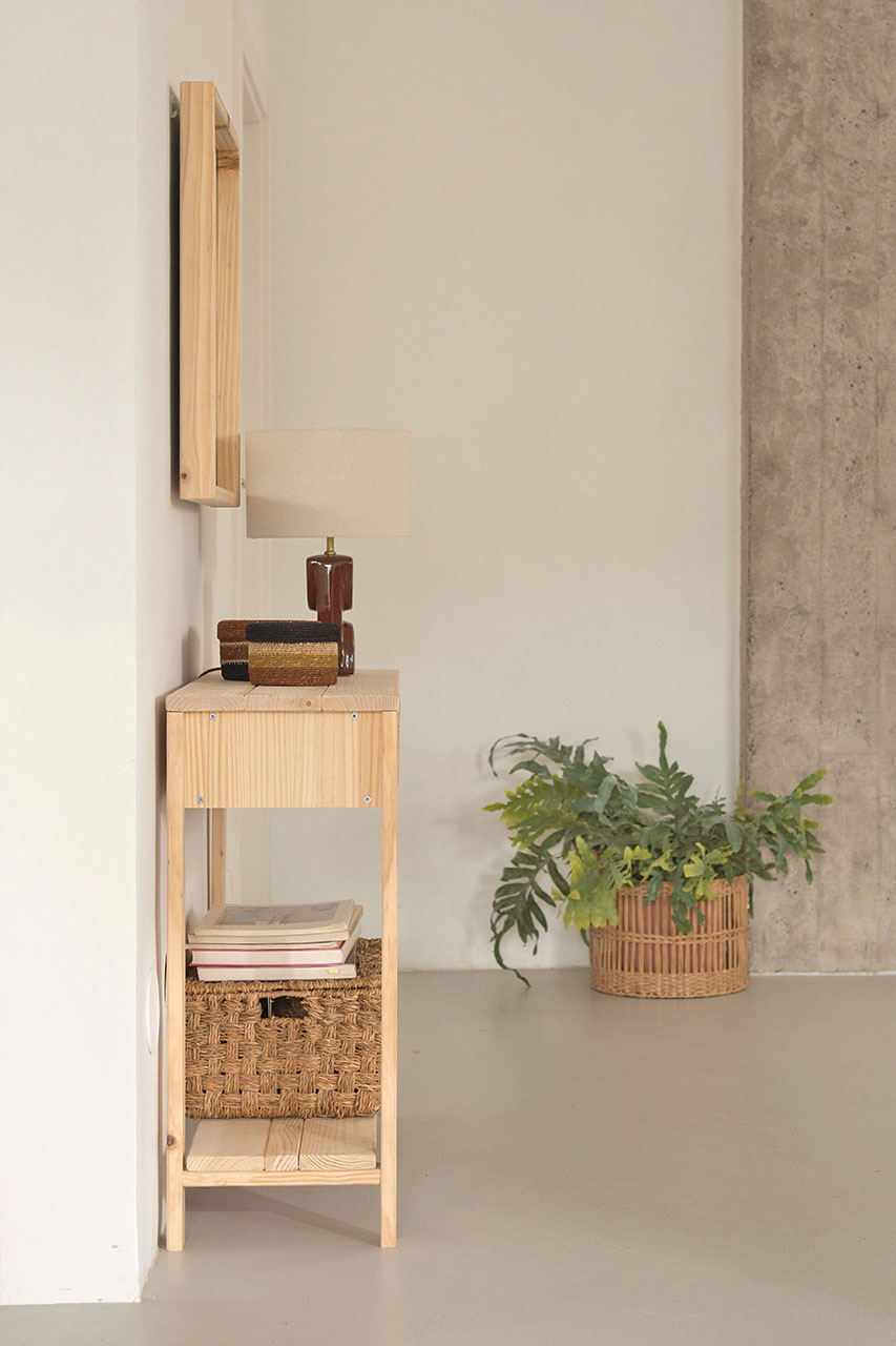 Imagen de ambiente 3 para:Espejo de pared con marco de madera