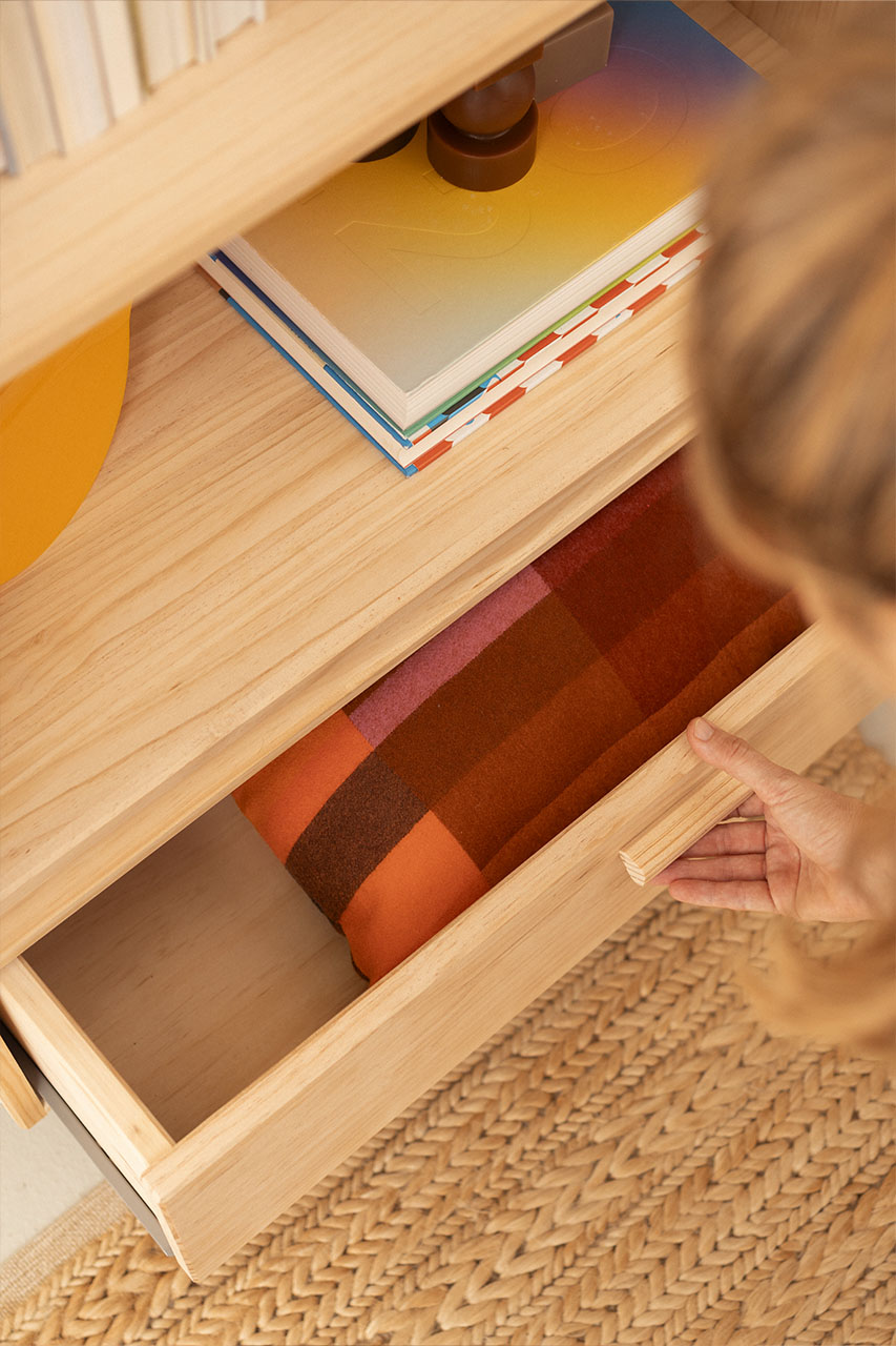 Imagen de ambiente 3 para:Estantería librería pequeña con un cajón