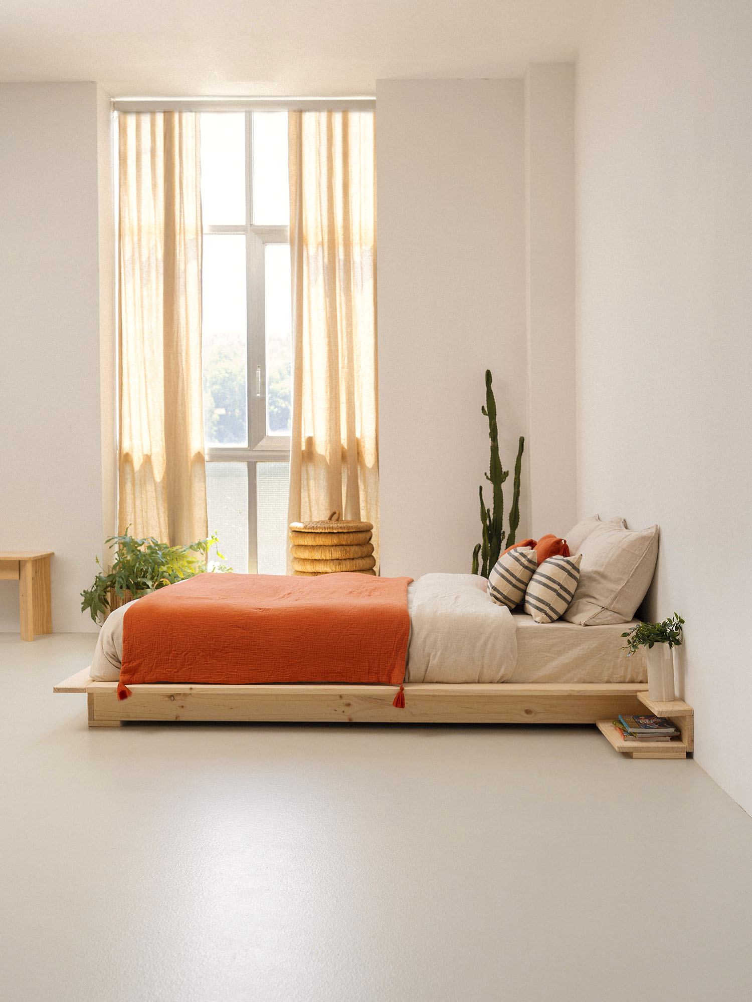 Imagen de ambiente 3 para:cama tatami de madera tipo japonés