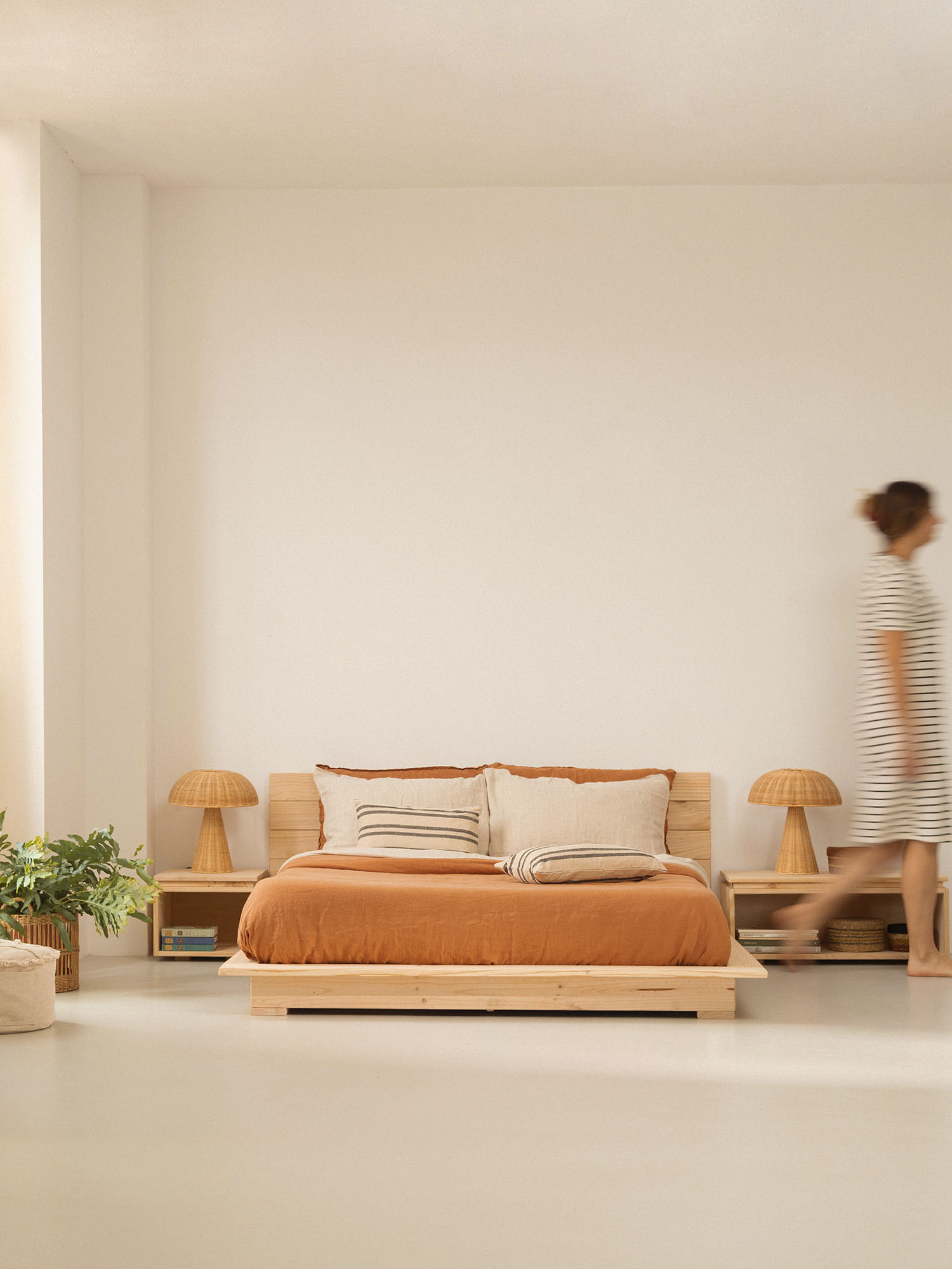 Imagen de ambiente 5 para:cama de madera natural estilo japonés