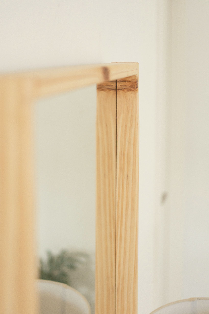 Imagen de ambiente 5 para:Espejo de madera para pared