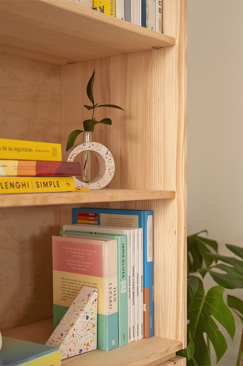 Imagen de ambiente 3 para:Estantería librería alta de madera ecológica